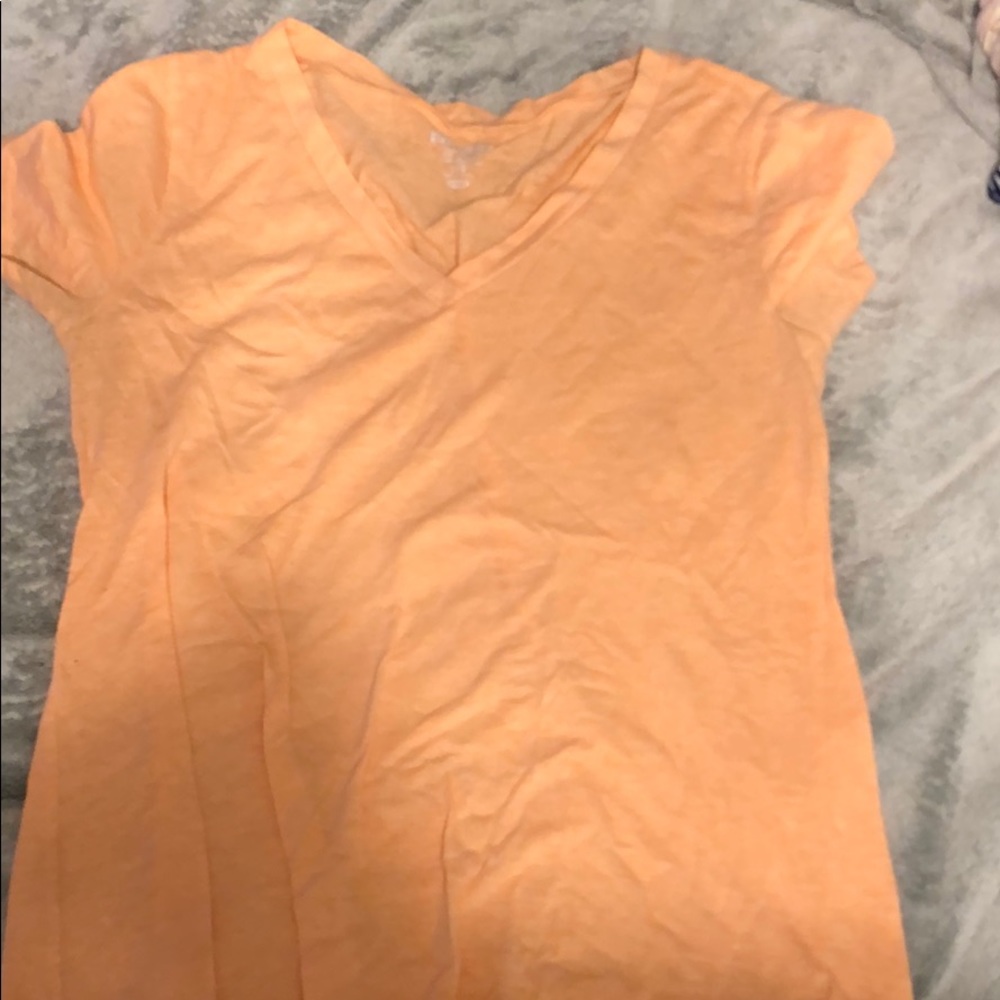 Vneck tee